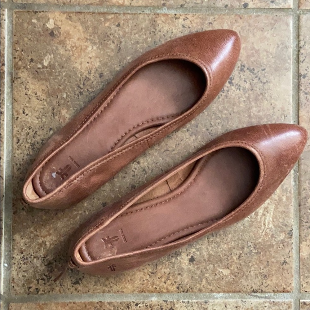 Frye Regina ballet flats in cognac brown